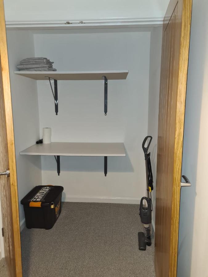 Superb Modern Flat In Northampton, Parking &Ev Lejlighed Eksteriør billede